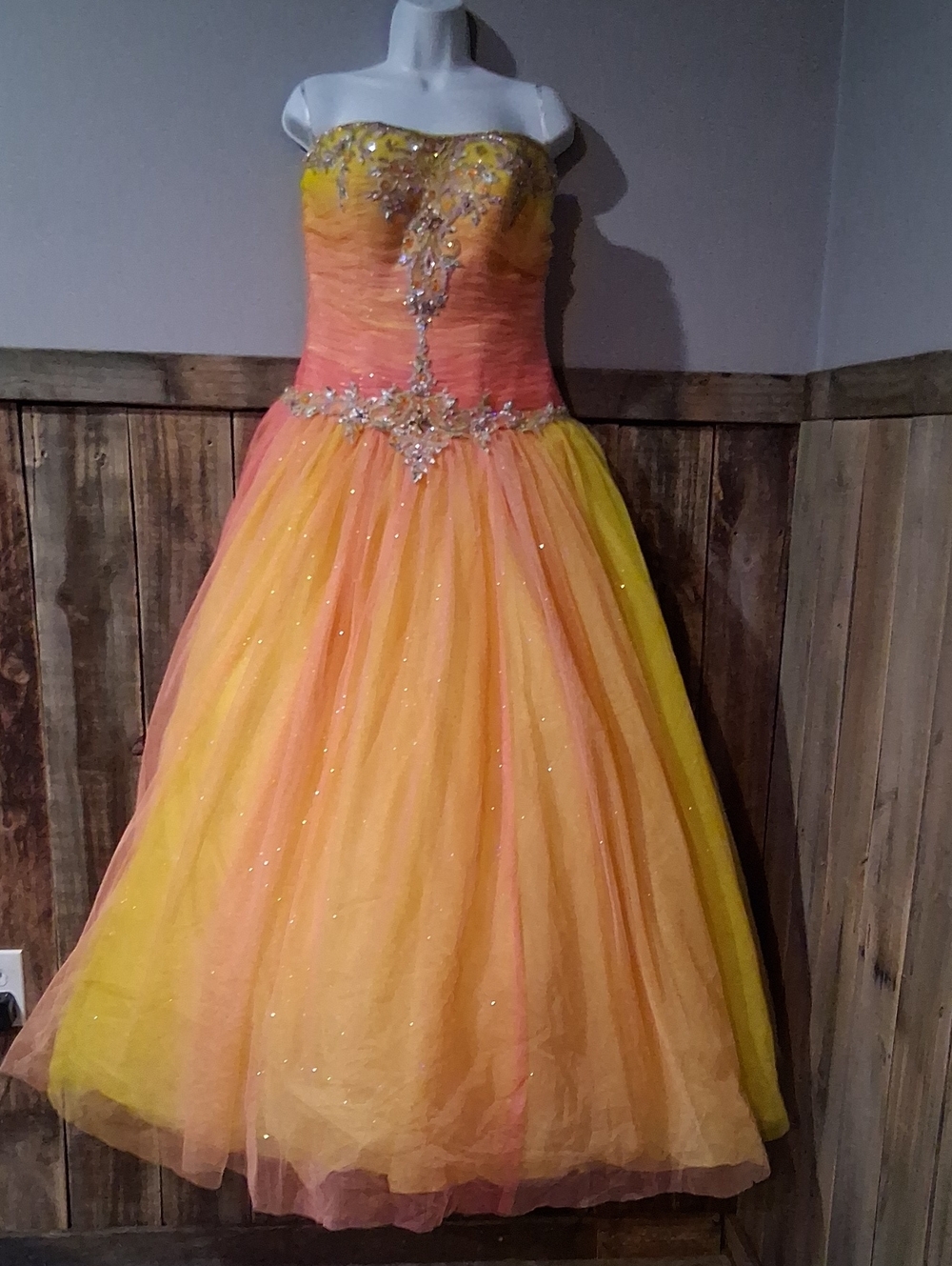 Tiffany & Co. Yellow and Peach Ombre Strapless Prom Ball Gown